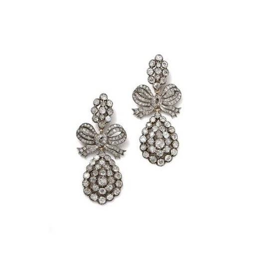 Estimation gratuite boucles d'oreilles