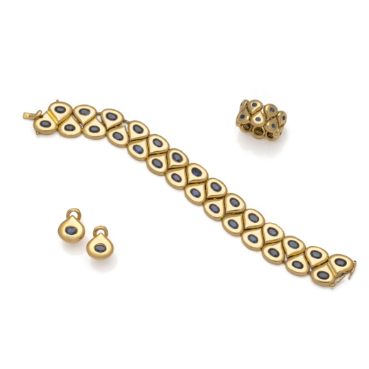 selection de bijoux en or et diamant
